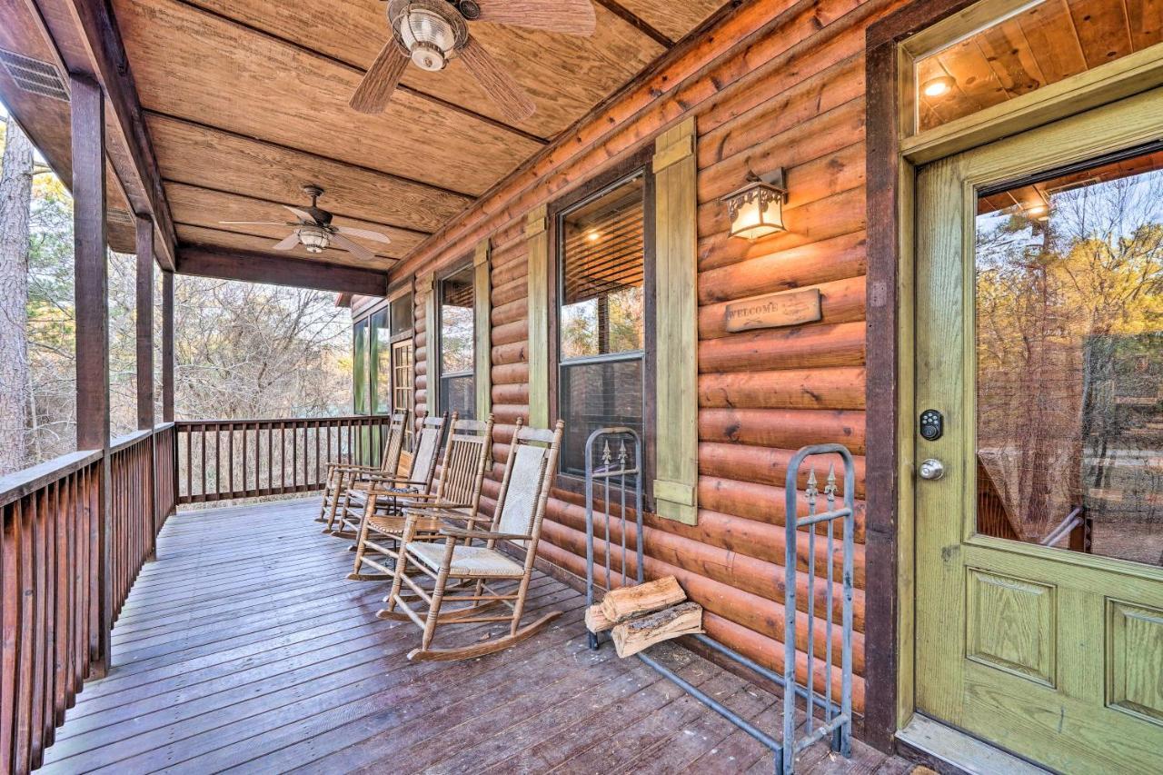 Broken Bow Cabin With Deck, Hot Tub And Fire Pit! 외부 사진